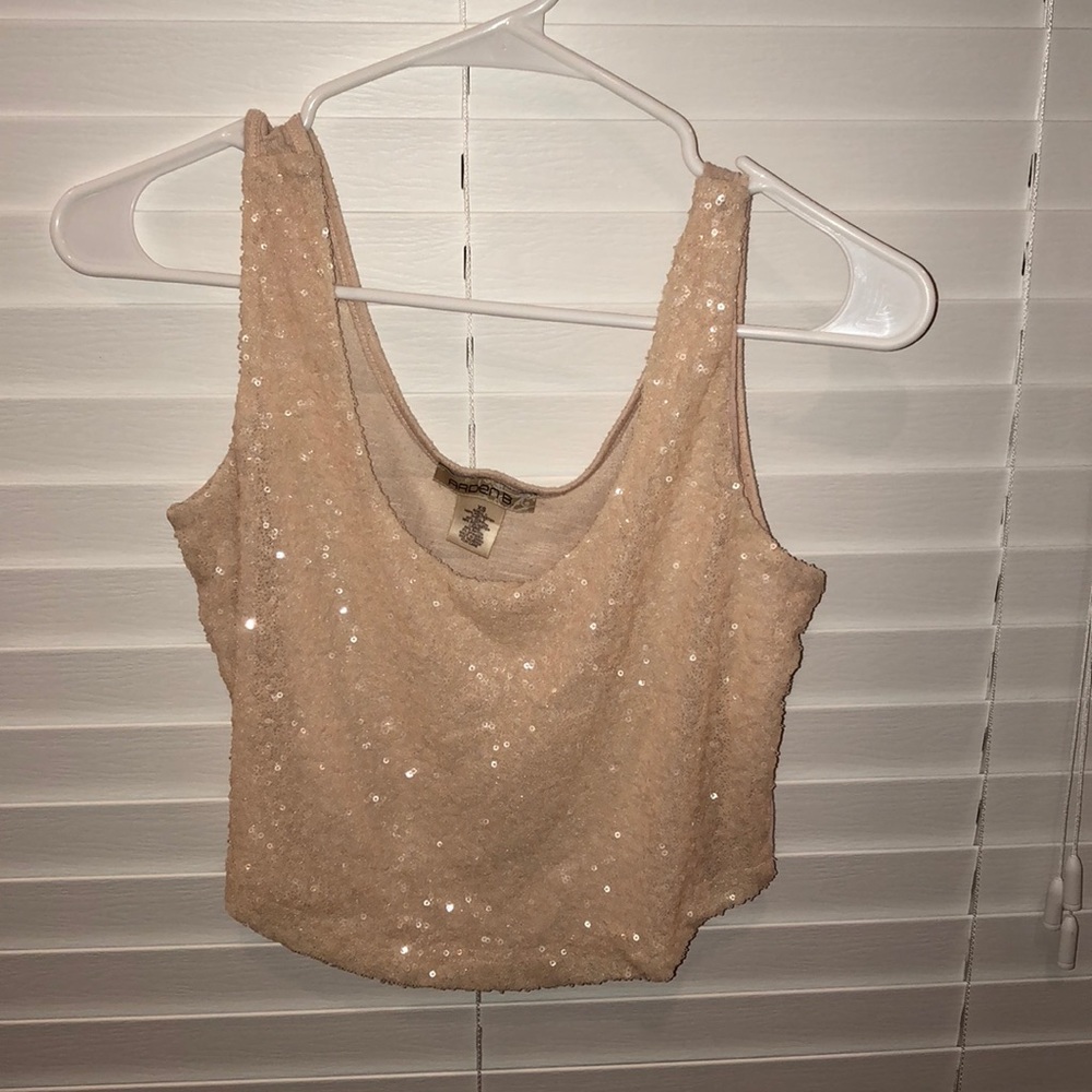 Women’s Pink Sparkle Crop Top!